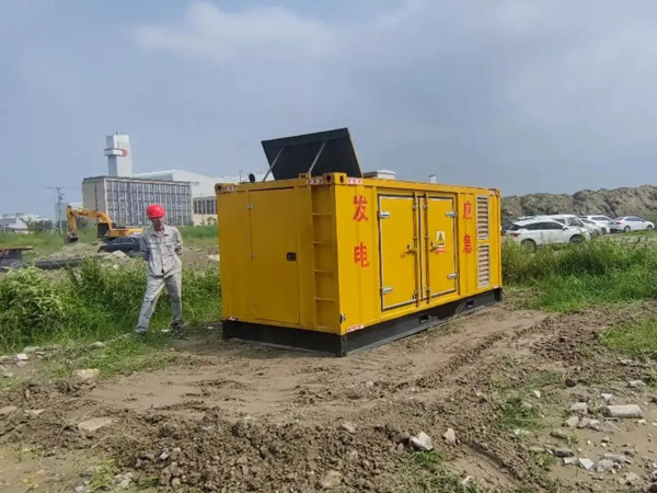 连城200KW柴油发电机机组每小时的油耗量受哪些因素影响?